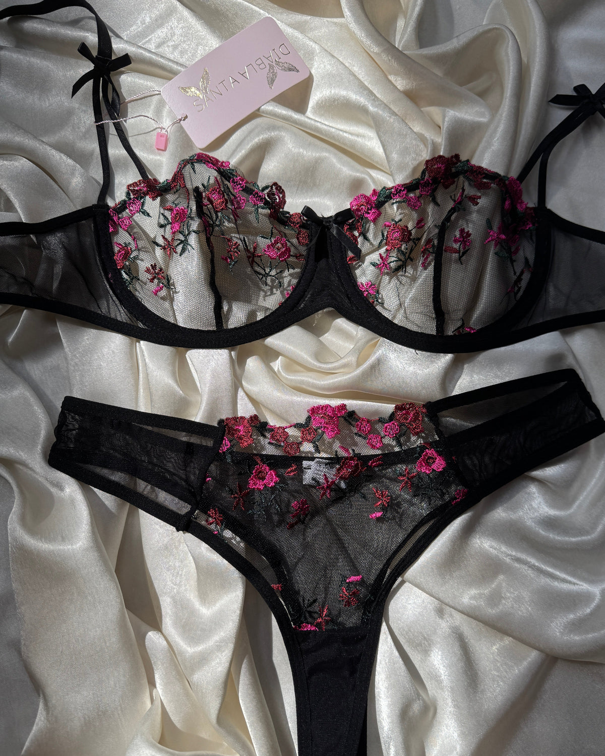 Bugambilia Floral Set