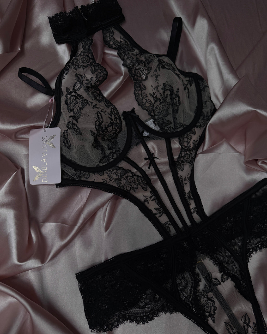Esther Body Black