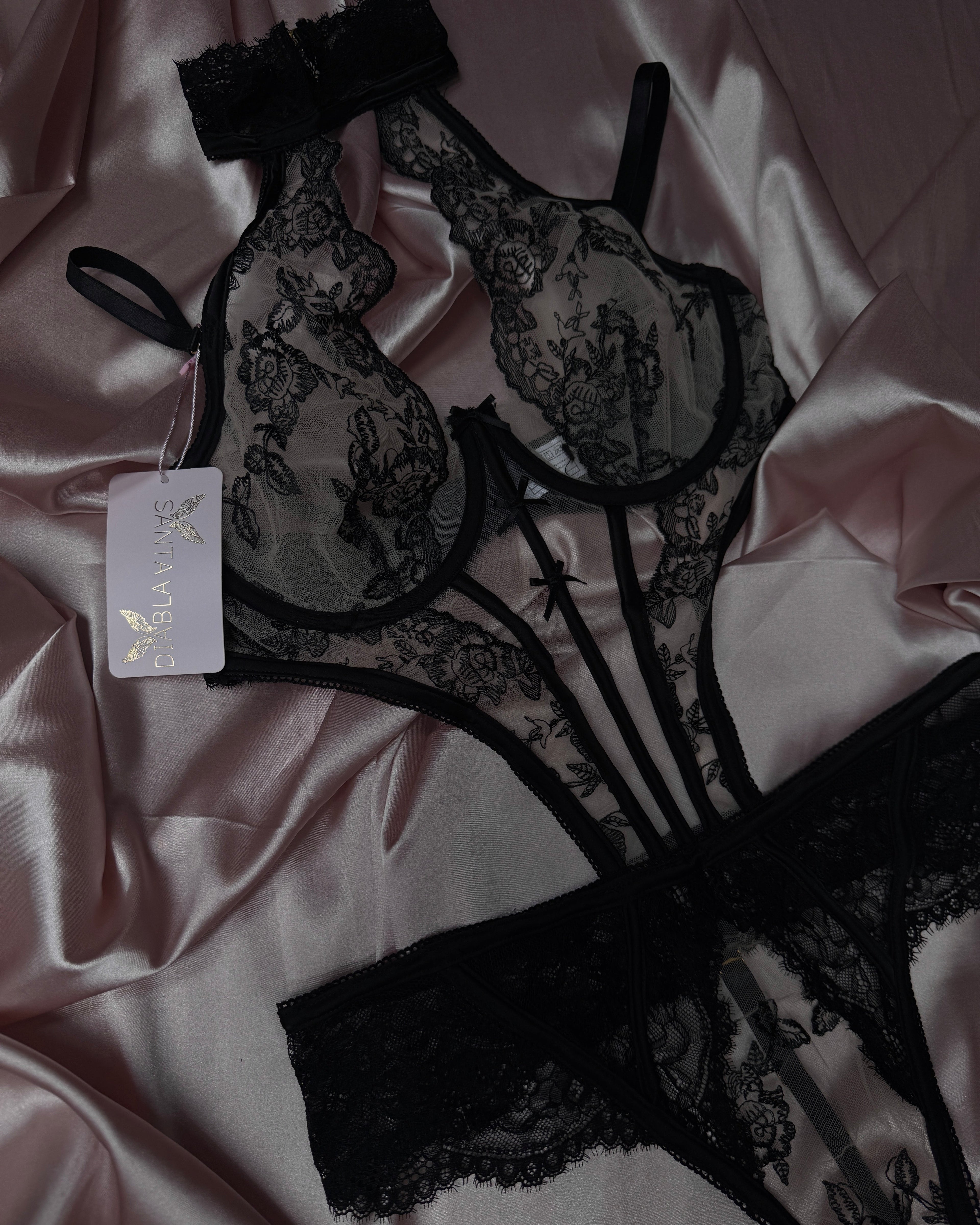 Esther Body Black