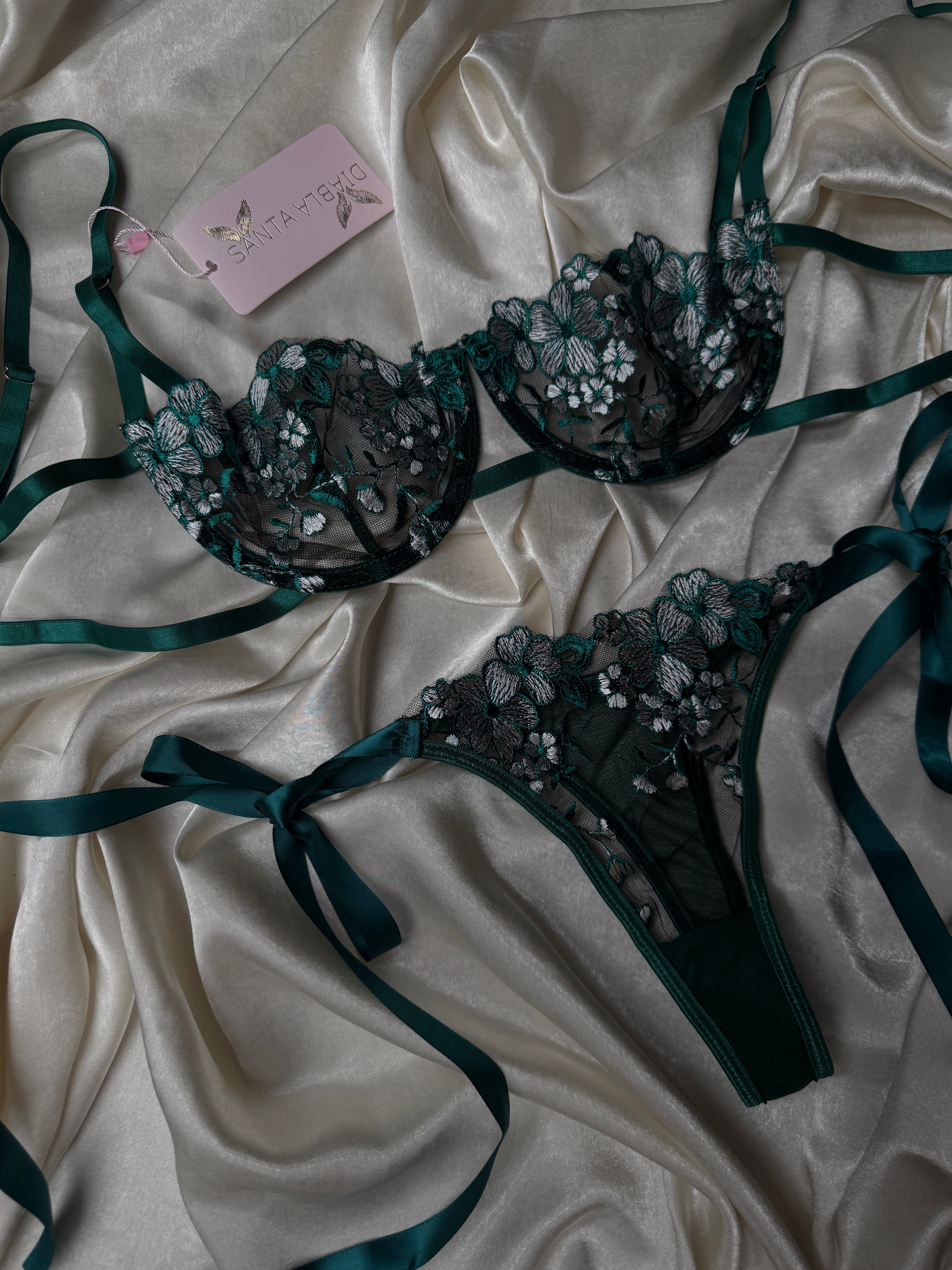 Esmeralda floral