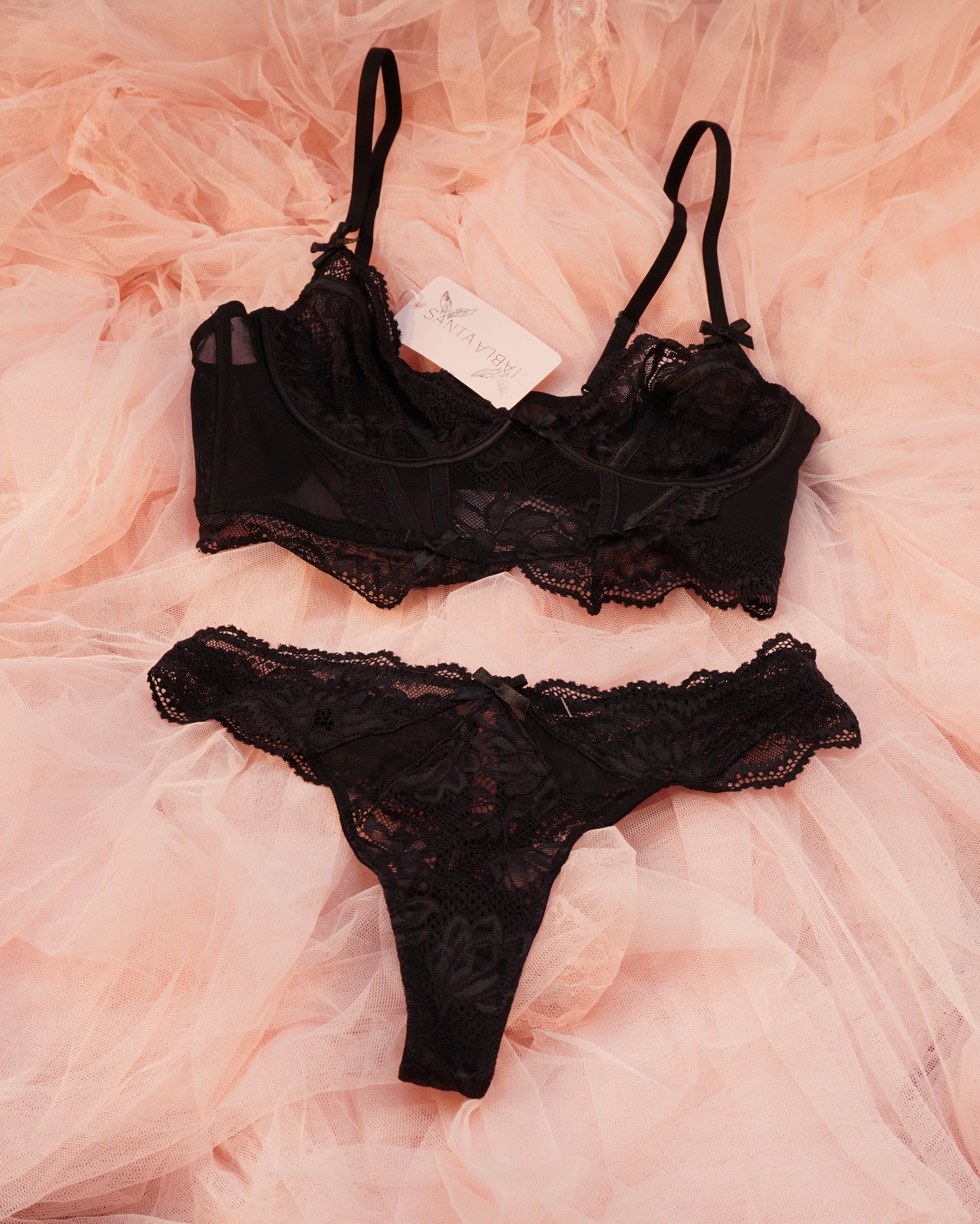 Seductive black