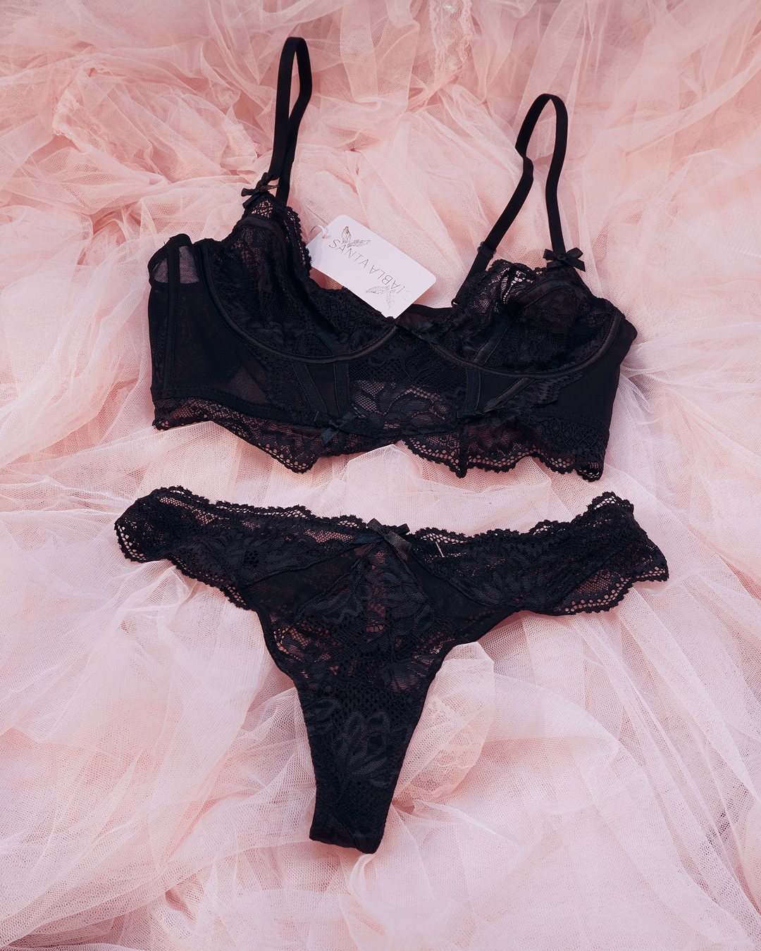 Seductive black